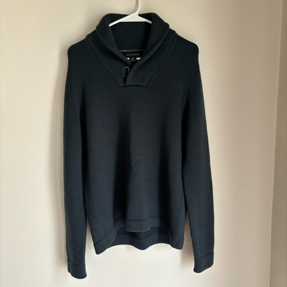 Banana Republic Other - Banana Republic Men’s 100% merino wool pullover cuffed sweater size medium EUC!